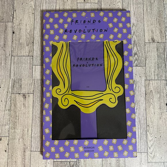 Makeup Revolution Accessories - REVOLUTION Friends X Revolution Mirror